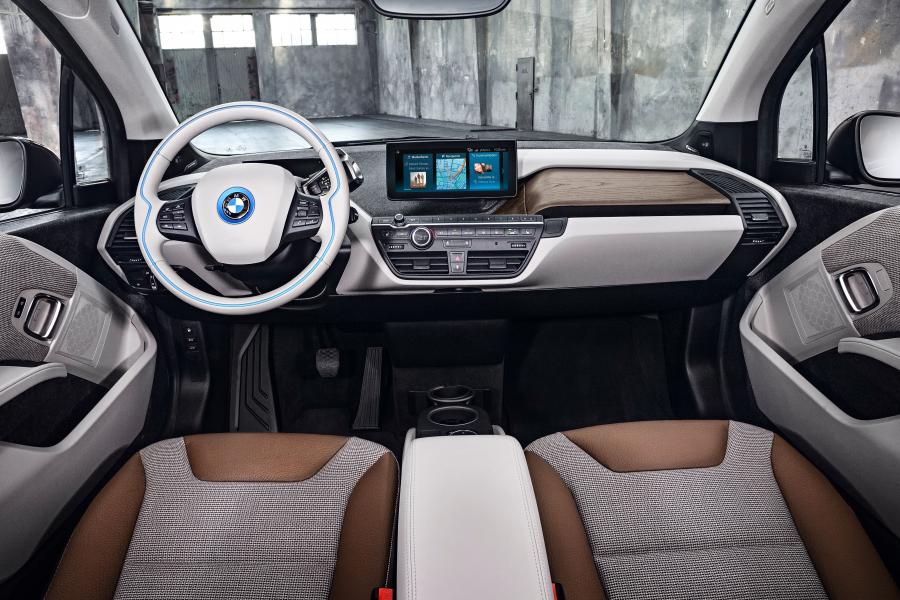 Торпедо BMW i3 (I01) 2018 года  (WW) (фото 53 из 81)